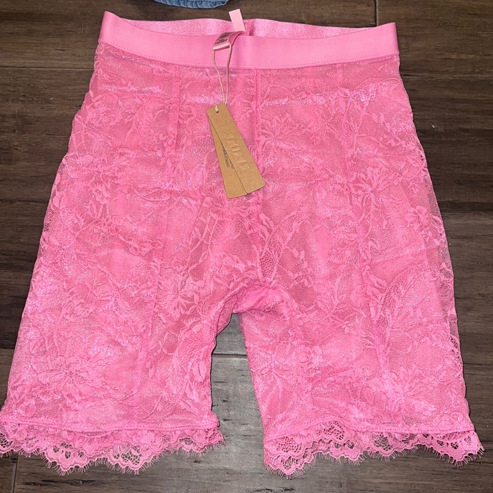 skims lace biker shorts
